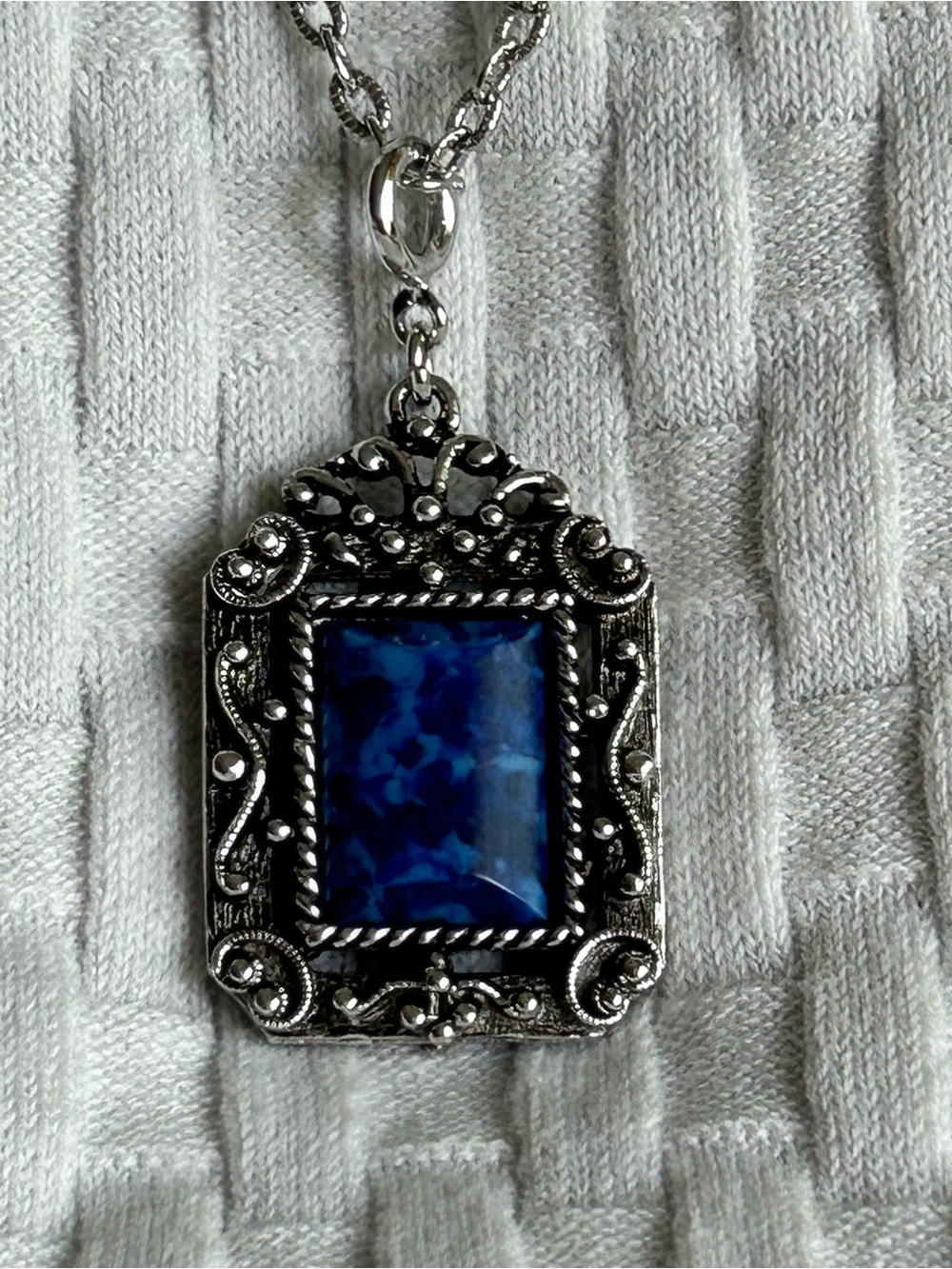 Sarah Coventry "Roman Holiday" Reversible  Blue Stone Filigree Pendant Necklace6